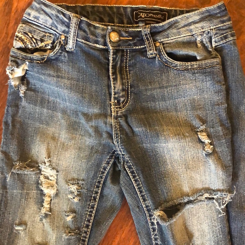 Custom Made Distressed Jeans - Picture 3 of 7